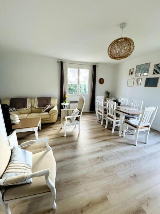 Maison Renovee Et Chaleureuse Proche Du Memorial Caen Bagian luar foto